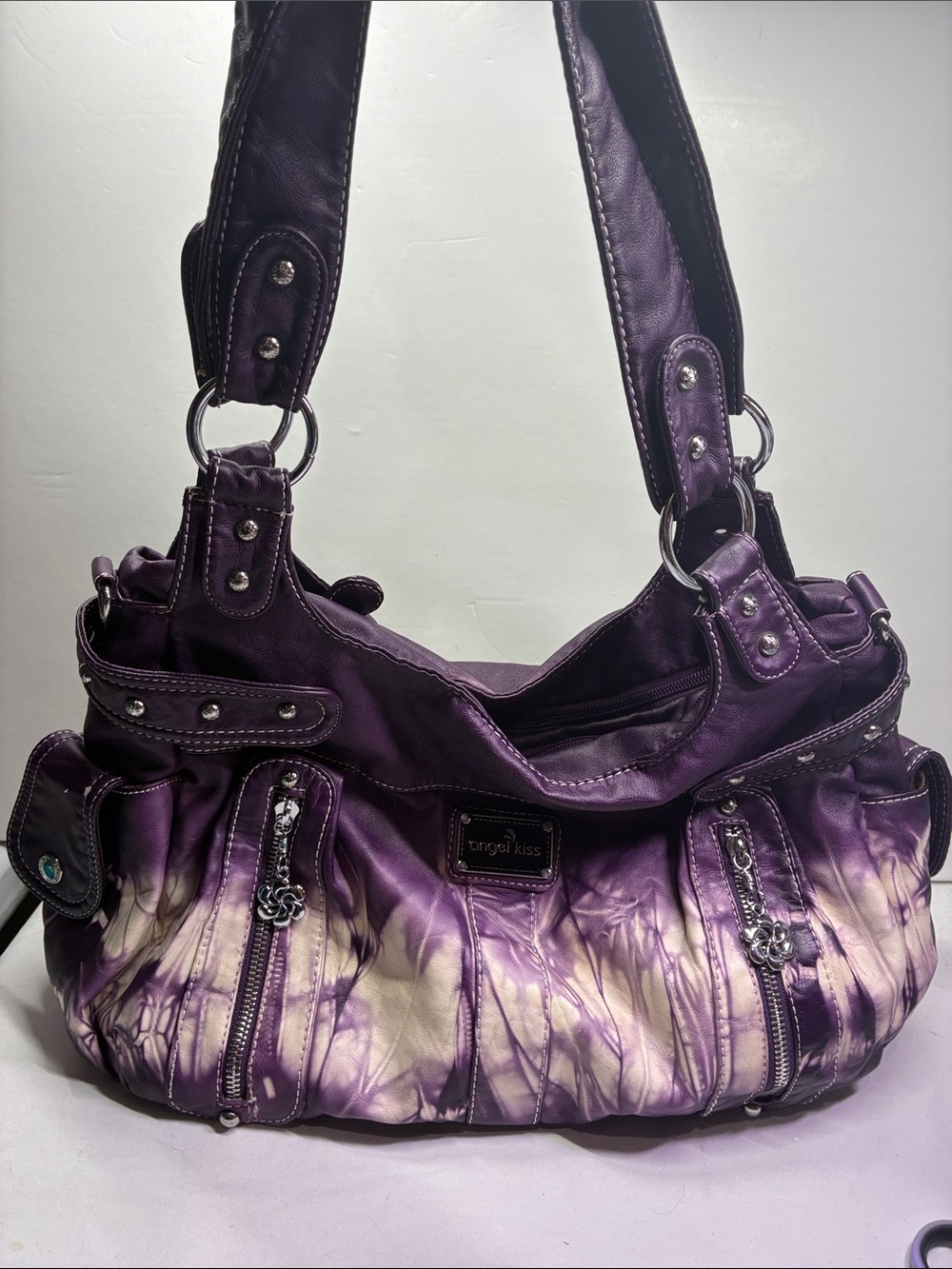 Angel Kiss 2 Top Zipper, Multi pocket Handbag Purse, Adjustable Straps